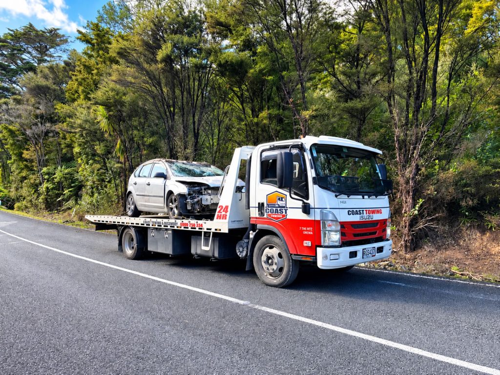 Coast Crash Tow